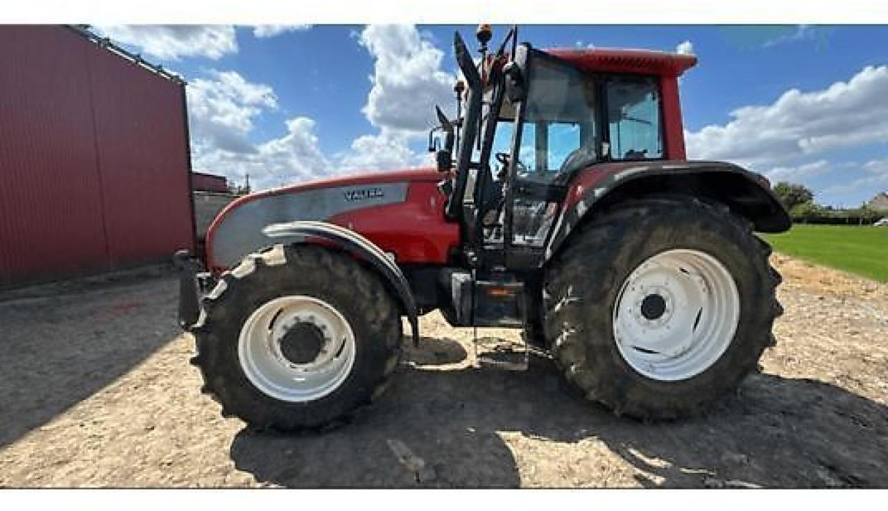 Valtra t160 - Tractor: foto 1 Valtra t160 - Tractor: foto 1