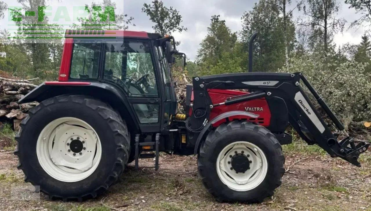 Valtra x 100 knicklenker mit quicke frontlader - Tractor: foto 1 Valtra x 100 knicklenker mit quicke frontlader - Tractor: foto 1