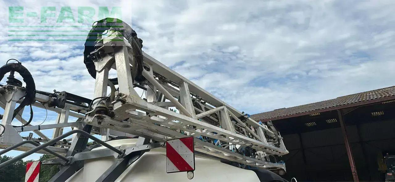 Meteor r activ 4200 - Pulverizador arrastrado: foto 5 Meteor r activ 4200 - Pulverizador arrastrado: foto 5