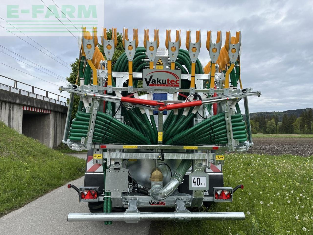 Cuba de purín va 9500: foto 6