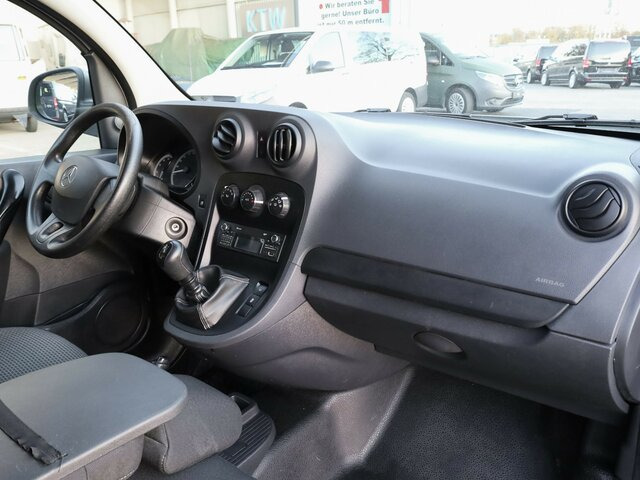 MERCEDES-BENZ Citan 111 CDI Kasten,Klima... - Furgoneta de pasajeros: foto 5 MERCEDES-BENZ Citan 111 CDI Kasten,Klima... - Furgoneta de pasajeros: foto 5