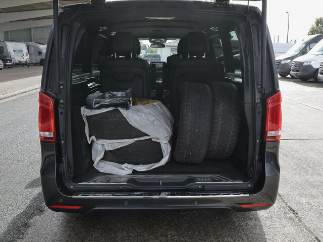 MERCEDES-BENZ EQV 300 Avantgarde,Extralang,6Sitzer,2xKlima,LED... - Furgoneta de pasajeros, Furgoneta eléctrica: foto 2 MERCEDES-BENZ EQV 300 Avantgarde,Extralang,6Sitzer,2xKlima,LED... - Furgoneta de pasajeros, Furgoneta eléctrica: foto 2