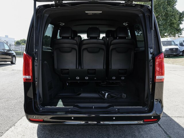 MERCEDES-BENZ EQV 300 Avantgarde,Extralang,8-Sitzer,Taxi Paket... - Furgoneta de pasajeros, Furgoneta eléctrica: foto 2 MERCEDES-BENZ EQV 300 Avantgarde,Extralang,8-Sitzer,Taxi Paket... - Furgoneta de pasajeros, Furgoneta eléctrica: foto 2