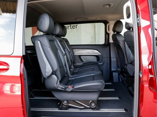 MERCEDES-BENZ EQV 300 Extralang,Avantgarde,7Sitze,2Schiebetür - Minibús, Autobús eléctrico: foto 2 MERCEDES-BENZ EQV 300 Extralang,Avantgarde,7Sitze,2Schiebetür - Minibús, Autobús eléctrico: foto 2