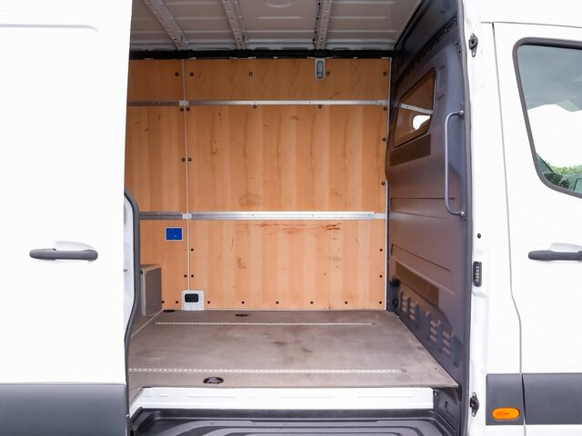 MERCEDES-BENZ Sprinter 317 CDI,3665mm,Automatik,Kamera - Furgón: foto 2 MERCEDES-BENZ Sprinter 317 CDI,3665mm,Automatik,Kamera - Furgón: foto 2
