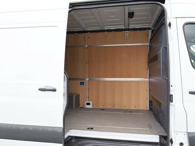 MERCEDES-BENZ Sprinter 317 CDI Kasten,L2H2,MBUX,Kamera - Furgón: foto 2 MERCEDES-BENZ Sprinter 317 CDI Kasten,L2H2,MBUX,Kamera - Furgón: foto 2