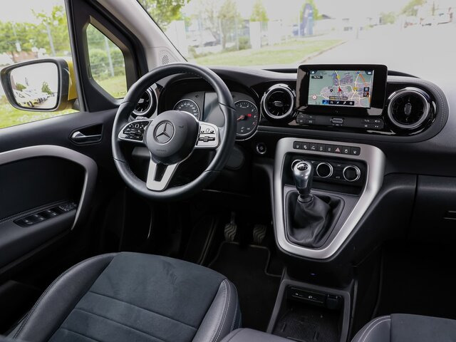 MERCEDES-BENZ T 180 Progressive,AHK,LED,Navi,Kamera,Tempomat - Furgoneta de pasajeros: foto 3 MERCEDES-BENZ T 180 Progressive,AHK,LED,Navi,Kamera,Tempomat - Furgoneta de pasajeros: foto 3