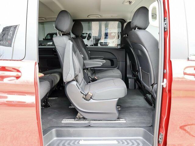 MERCEDES-BENZ V 220 d STYLE kompakt,7Sitzer,2Schiebetüren el.... - Minibús, Furgoneta de pasajeros: foto 3 MERCEDES-BENZ V 220 d STYLE kompakt,7Sitzer,2Schiebetüren el.... - Minibús, Furgoneta de pasajeros: foto 3
