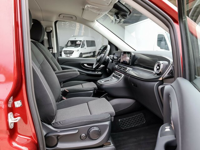MERCEDES-BENZ V 220 d STYLE kompakt,7Sitzer,2Schiebetüren el.... - Minibús, Furgoneta de pasajeros: foto 4 MERCEDES-BENZ V 220 d STYLE kompakt,7Sitzer,2Schiebetüren el.... - Minibús, Furgoneta de pasajeros: foto 4