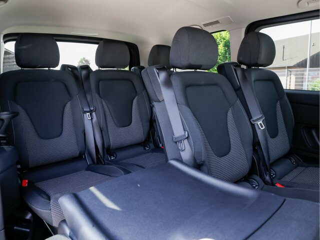 MERCEDES-BENZ V 220 d STYLE kompakt,8Sitzer,Standheizung,AHK - Furgoneta de pasajeros: foto 3 MERCEDES-BENZ V 220 d STYLE kompakt,8Sitzer,Standheizung,AHK - Furgoneta de pasajeros: foto 3
