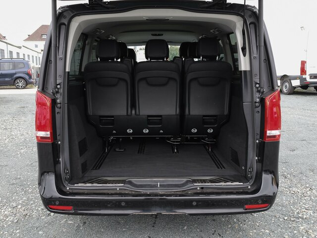 MERCEDES-BENZ V 300 Avantgarde,Extralang,2xSchiebetür el.,AHK... - Furgoneta de pasajeros: foto 2 MERCEDES-BENZ V 300 Avantgarde,Extralang,2xSchiebetür el.,AHK... - Furgoneta de pasajeros: foto 2