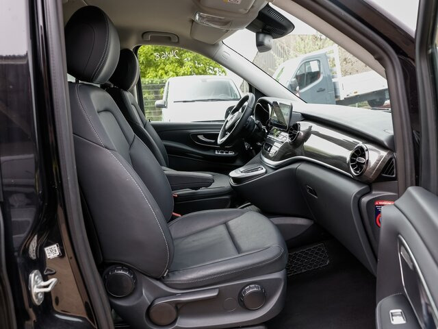 MERCEDES-BENZ V 300 Avantgarde,Extralang,2xSchiebetür el.,AHK... - Furgoneta de pasajeros: foto 2 MERCEDES-BENZ V 300 Avantgarde,Extralang,2xSchiebetür el.,AHK... - Furgoneta de pasajeros: foto 2