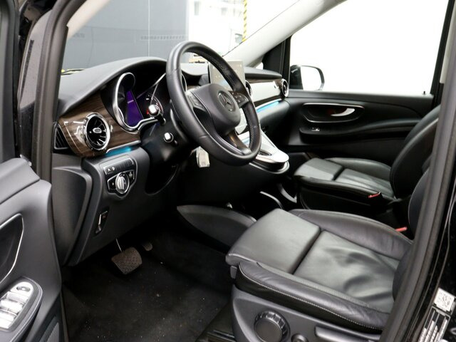 MERCEDES-BENZ V 300 Avantgarde Extralang,2xSchiebetür elektr.... - Furgoneta de pasajeros: foto 2 MERCEDES-BENZ V 300 Avantgarde Extralang,2xSchiebetür elektr.... - Furgoneta de pasajeros: foto 2