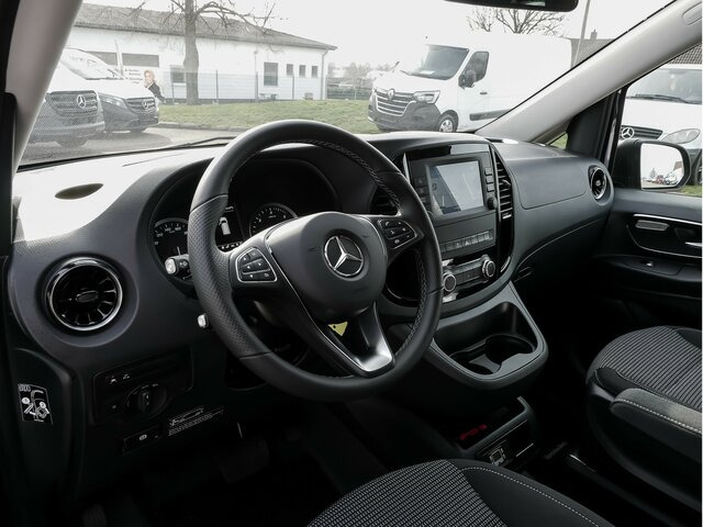 Foto del interior 2: Cámper MERCEDES-BENZ V 300 Marco Polo ActivityEdition,2xTür,20Zoll
