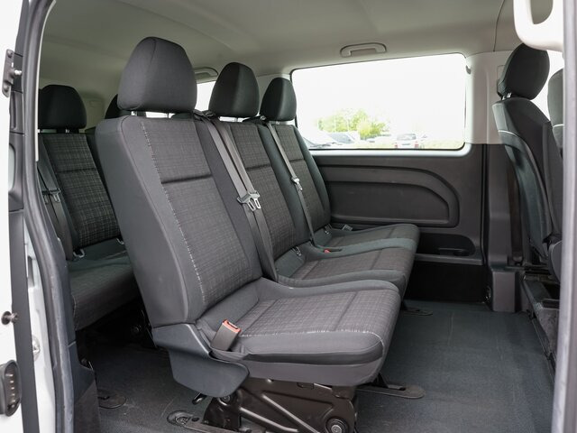 MERCEDES-BENZ Vito 111 TourerPro,lang,8Sitzer,Klima,Standhzg. - Minibús, Furgoneta de pasajeros: foto 4 MERCEDES-BENZ Vito 111 TourerPro,lang,8Sitzer,Klima,Standhzg. - Minibús, Furgoneta de pasajeros: foto 4
