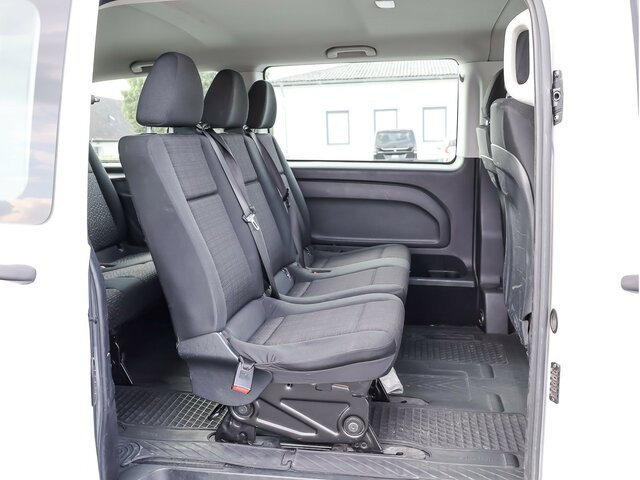 MERCEDES-BENZ Vito 111 TourerPro,lang,8Sitzer,Klima,Standhzg. - Minibús, Furgoneta de pasajeros: foto 4 MERCEDES-BENZ Vito 111 TourerPro,lang,8Sitzer,Klima,Standhzg. - Minibús, Furgoneta de pasajeros: foto 4