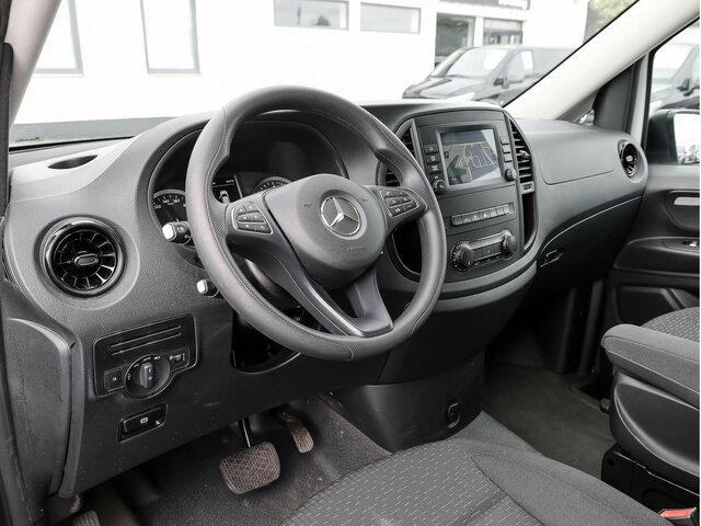 MERCEDES-BENZ Vito 114 TourerPro,Extralang,AMF Rollstuhlrampe - Furgoneta de pasajeros: foto 5 MERCEDES-BENZ Vito 114 TourerPro,Extralang,AMF Rollstuhlrampe - Furgoneta de pasajeros: foto 5