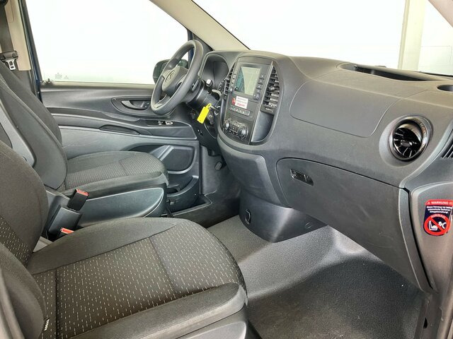 MERCEDES-BENZ Vito 114 TourerPro,lang,Automatik,8Sitze,Kamera - Minibús, Furgoneta de pasajeros: foto 3 MERCEDES-BENZ Vito 114 TourerPro,lang,Automatik,8Sitze,Kamera - Minibús, Furgoneta de pasajeros: foto 3