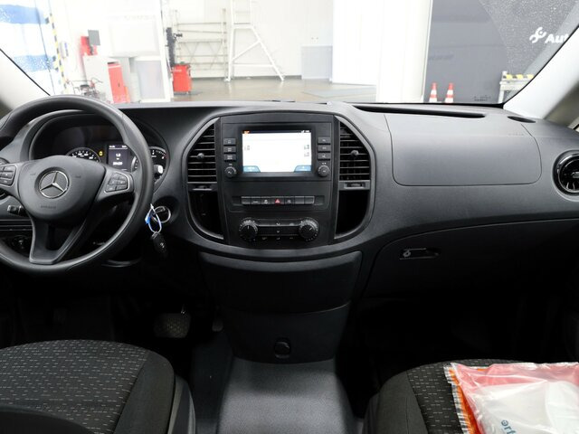 MERCEDES-BENZ Vito 114 TourerPro,lang,Automatik,8Sitze,Kamera... - Minibús, Furgoneta de pasajeros: foto 2 MERCEDES-BENZ Vito 114 TourerPro,lang,Automatik,8Sitze,Kamera... - Minibús, Furgoneta de pasajeros: foto 2