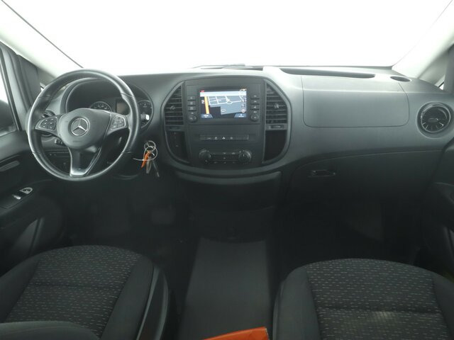 MERCEDES-BENZ Vito 114 TourerPro,lang,Automatik,8Sitze,Kamera... - Minibús, Furgoneta de pasajeros: foto 2 MERCEDES-BENZ Vito 114 TourerPro,lang,Automatik,8Sitze,Kamera... - Minibús, Furgoneta de pasajeros: foto 2