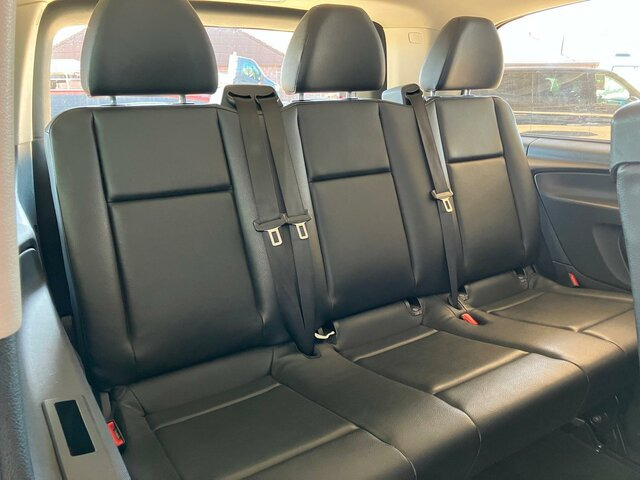MERCEDES-BENZ Vito 116 TourerPro,lang,Allrad,8Sitzer,Automatik - Furgoneta de pasajeros: foto 2 MERCEDES-BENZ Vito 116 TourerPro,lang,Allrad,8Sitzer,Automatik - Furgoneta de pasajeros: foto 2