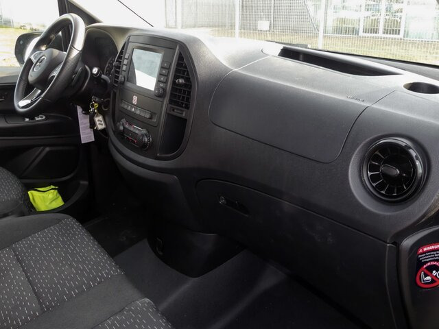 MERCEDES-BENZ Vito 116TourerPro ,Extralang,2xKlima,Kamera,AHK - Minibús, Furgoneta de pasajeros: foto 4 MERCEDES-BENZ Vito 116TourerPro ,Extralang,2xKlima,Kamera,AHK - Minibús, Furgoneta de pasajeros: foto 4