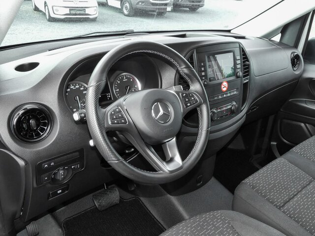 MERCEDES-BENZ Vito 116TourerPro Kombi,Extralang,2xKlima,Kamera - Furgoneta de pasajeros: foto 4 MERCEDES-BENZ Vito 116TourerPro Kombi,Extralang,2xKlima,Kamera - Furgoneta de pasajeros: foto 4