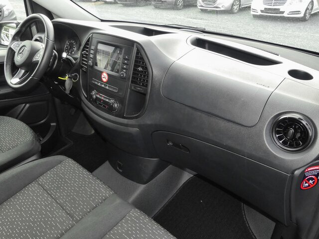 MERCEDES-BENZ Vito 116TourerPro Kombi,Extralang,2xKlima,Kamera - Furgoneta de pasajeros: foto 3 MERCEDES-BENZ Vito 116TourerPro Kombi,Extralang,2xKlima,Kamera - Furgoneta de pasajeros: foto 3