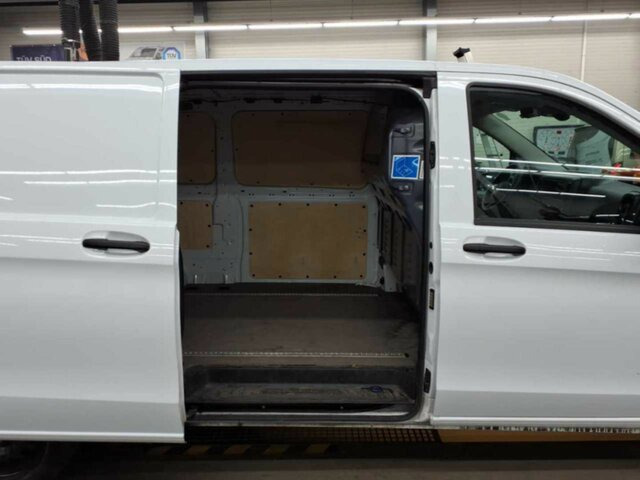 Furgoneta pequeña MERCEDES-BENZ Vito116CDI KA Extralang,Automatik,Klima,Kamera...: foto 18 Furgoneta pequeña MERCEDES-BENZ Vito116CDI KA Extralang,Automatik,Klima,Kamera...: foto 18