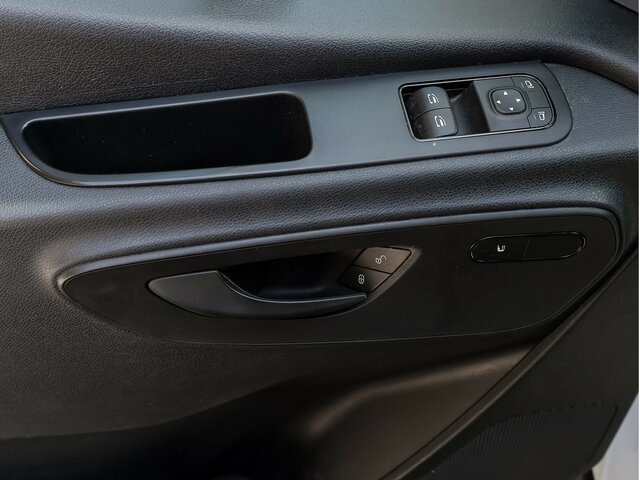 Furgón, Furgoneta eléctrica MERCEDES-BENZ eSprinter 312 Kasten FWD,3.924mm Radstand: foto 8