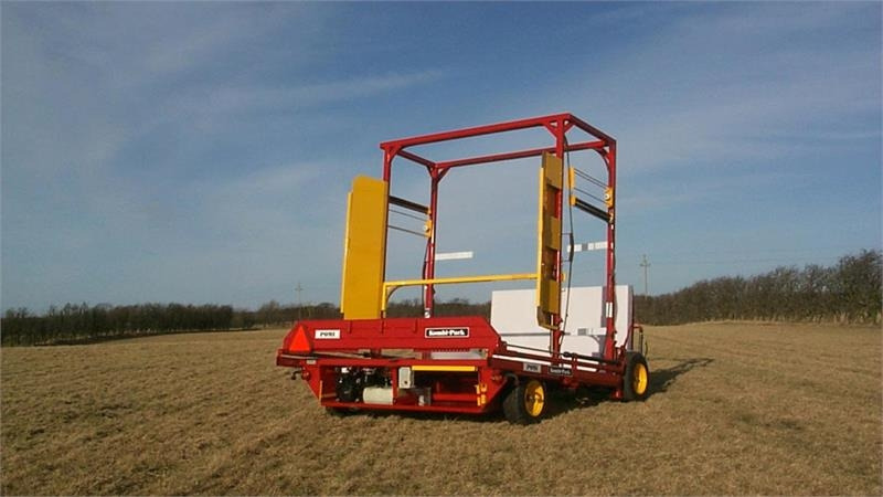 Pomi Kombi-Pack Fabriksny - Encintadora de pacas: foto 2 Pomi Kombi-Pack Fabriksny - Encintadora de pacas: foto 2