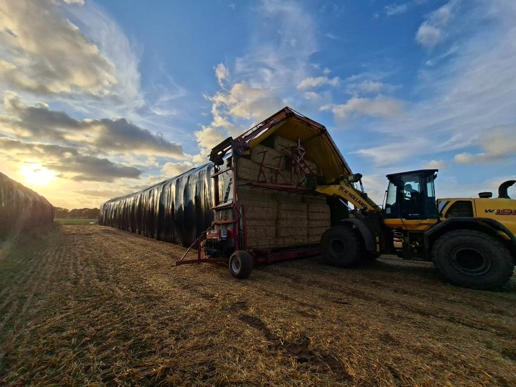 Pomi Wrap 7 - Encintadora de pacas: foto 3 Pomi Wrap 7 - Encintadora de pacas: foto 3