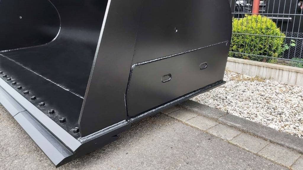 EH Frontschaufel passend Volvo L120 mit Messer - Cazo cargador: foto 5 EH Frontschaufel passend Volvo L120 mit Messer - Cazo cargador: foto 5