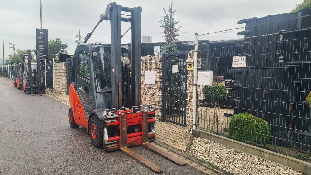 Linde H 30 D, Seitenschieber, Positionierer, Triplex - Carretilla elevadora diésel: foto 4 Linde H 30 D, Seitenschieber, Positionierer, Triplex - Carretilla elevadora diésel: foto 4