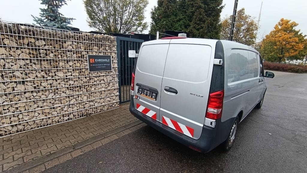 Mercedes-Benz Vito 114 CDI Kasten Werkstattschränke Standheizung - Furgoneta caja cerrada: foto 3 Mercedes-Benz Vito 114 CDI Kasten Werkstattschränke Standheizung - Furgoneta caja cerrada: foto 3