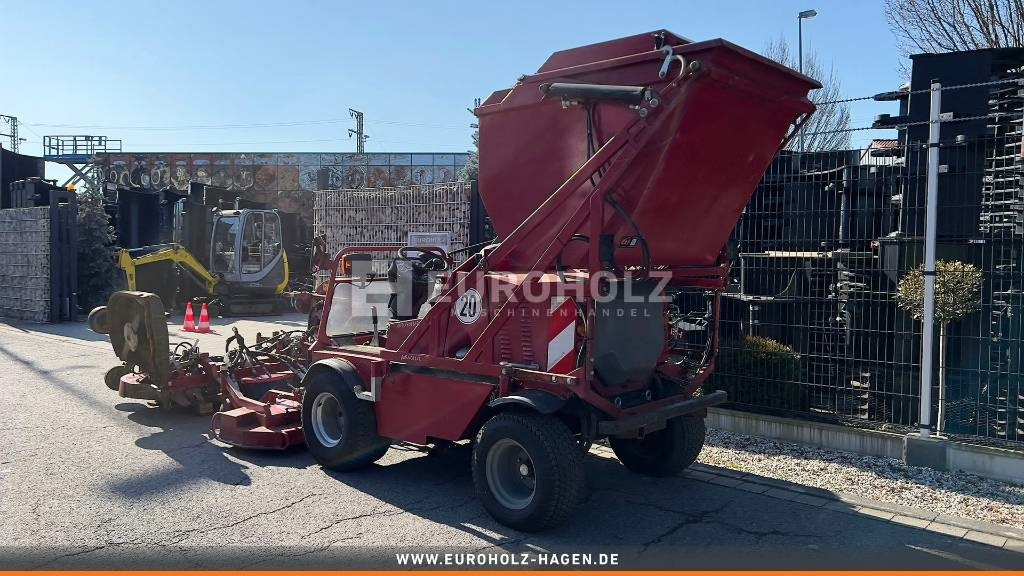 Schell SG 800 Mäher, Diesel 20-40 km/h, hydr. Mähwerk 3m - Segadora: foto 3 Schell SG 800 Mäher, Diesel 20-40 km/h, hydr. Mähwerk 3m - Segadora: foto 3