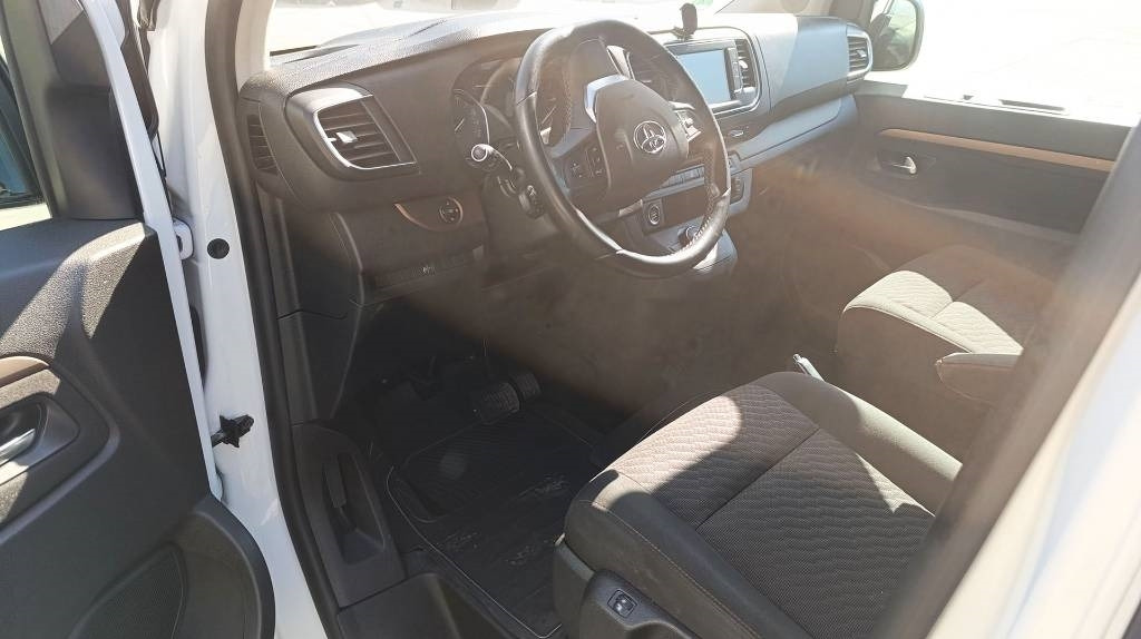 Furgón Toyota Proace 2.0 Van, Kleinbus, 7-Sitzer, Turboschaden: foto 18