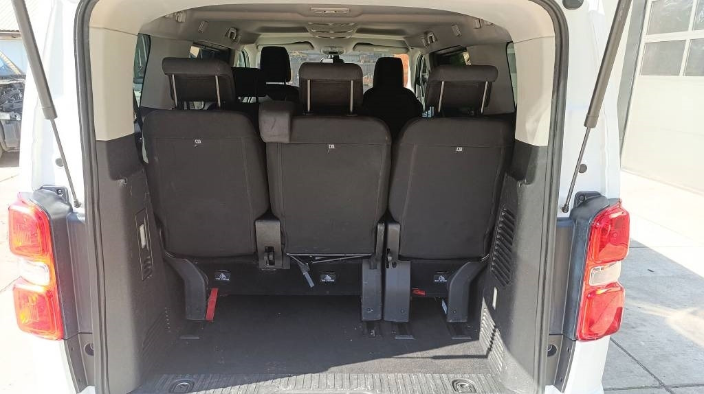 Furgón Toyota Proace 2.0 Van, Kleinbus, 7-Sitzer, Turboschaden: foto 20
