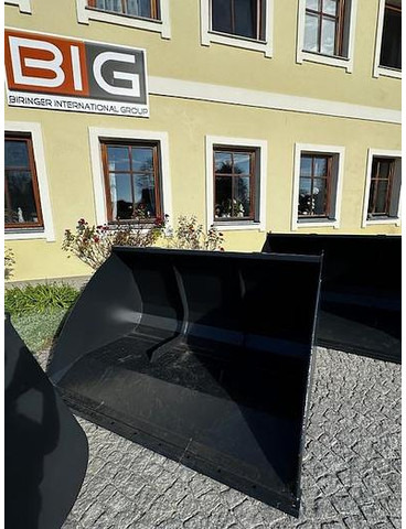 Big Volumenschaufel 200 cm mit Merlo ZM2 Aufnahme - Cazo: foto 1 Big Volumenschaufel 200 cm mit Merlo ZM2 Aufnahme - Cazo: foto 1