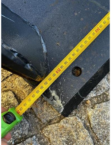 Big Volumenschaufel 250 cm mit Merlo ZM2 Aufnahme - Cazo: foto 3 Big Volumenschaufel 250 cm mit Merlo ZM2 Aufnahme - Cazo: foto 3