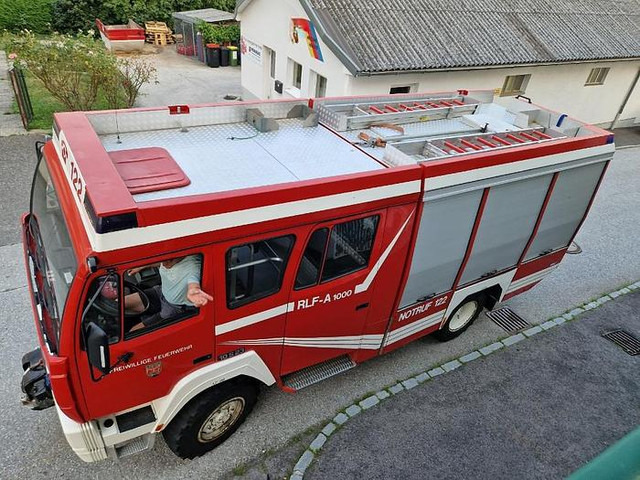 Tag 4/24 Steyr 10S23 RLF-A1000 4x4 Rüstlöschfahrzeug - Camión: foto 3 Tag 4/24 Steyr 10S23 RLF-A1000 4x4 Rüstlöschfahrzeug - Camión: foto 3