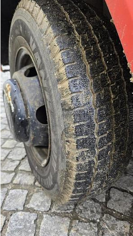 Furgoneta Ford Transit Feuerwehrauto: foto 17 Furgoneta Ford Transit Feuerwehrauto: foto 17