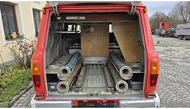 Furgoneta Ford Transit Feuerwehrauto: foto 8 Furgoneta Ford Transit Feuerwehrauto: foto 8