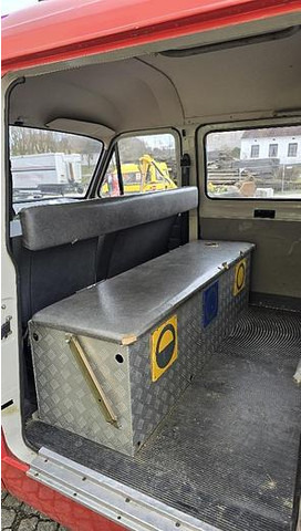 Furgoneta Ford Transit Feuerwehrauto: foto 13 Furgoneta Ford Transit Feuerwehrauto: foto 13