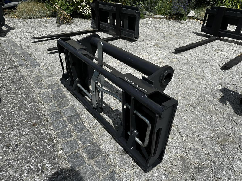 Big Adapter Manitou passend zu Euro Aufnahme - Implemento: foto 2 Big Adapter Manitou passend zu Euro Aufnahme - Implemento: foto 2