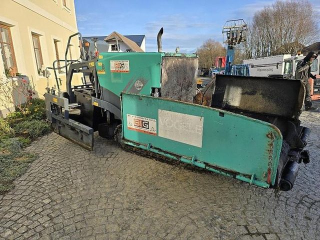 Vögele Super 800 Asphaltfertiger - Construcción de carreteras: foto 1 Vögele Super 800 Asphaltfertiger - Construcción de carreteras: foto 1