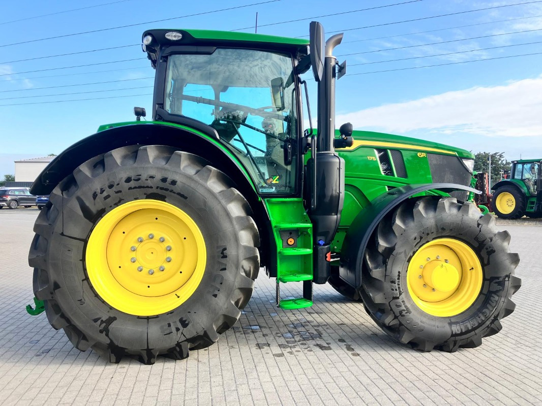 Tractor nuevo John Deere 6R 175: foto 9