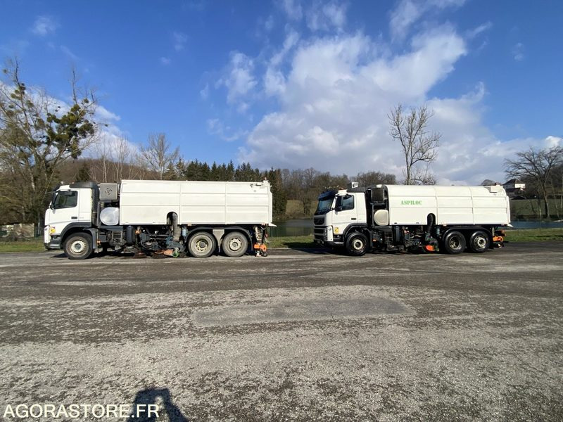 3 BALAYEUSES 6 ROUES - VOLVO - FMFH - 2011 A 2013 - Barredora vial: foto 1 3 BALAYEUSES 6 ROUES - VOLVO - FMFH - 2011 A 2013 - Barredora vial: foto 1