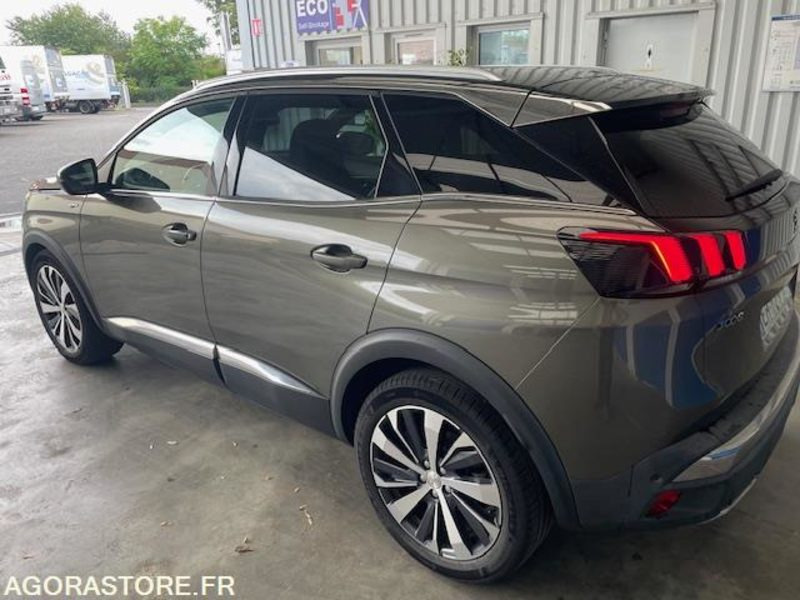 3008 GT 2.0 HDI 180cv EAT6 -12/2016 - 130600 KM - SUV/ Todoterreno: foto 2 3008 GT 2.0 HDI 180cv EAT6 -12/2016 - 130600 KM - SUV/ Todoterreno: foto 2