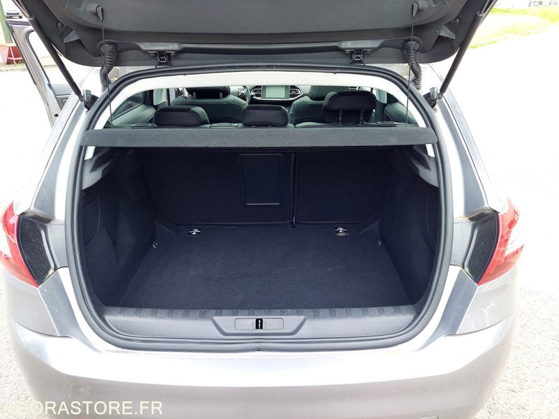 Coche 308 FELINE 2,0L BlueHDi 150 BMV6: foto 8